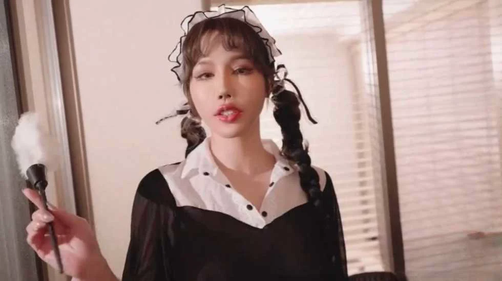 坏女仆的征服：辛尤里粗爆性交的激情冒险