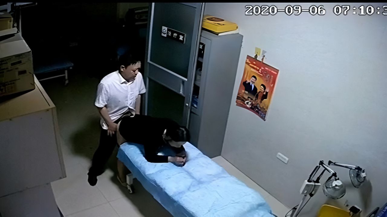 监控偷情-乡村医院书记！和护士长！下班后诊疗室！偷情！