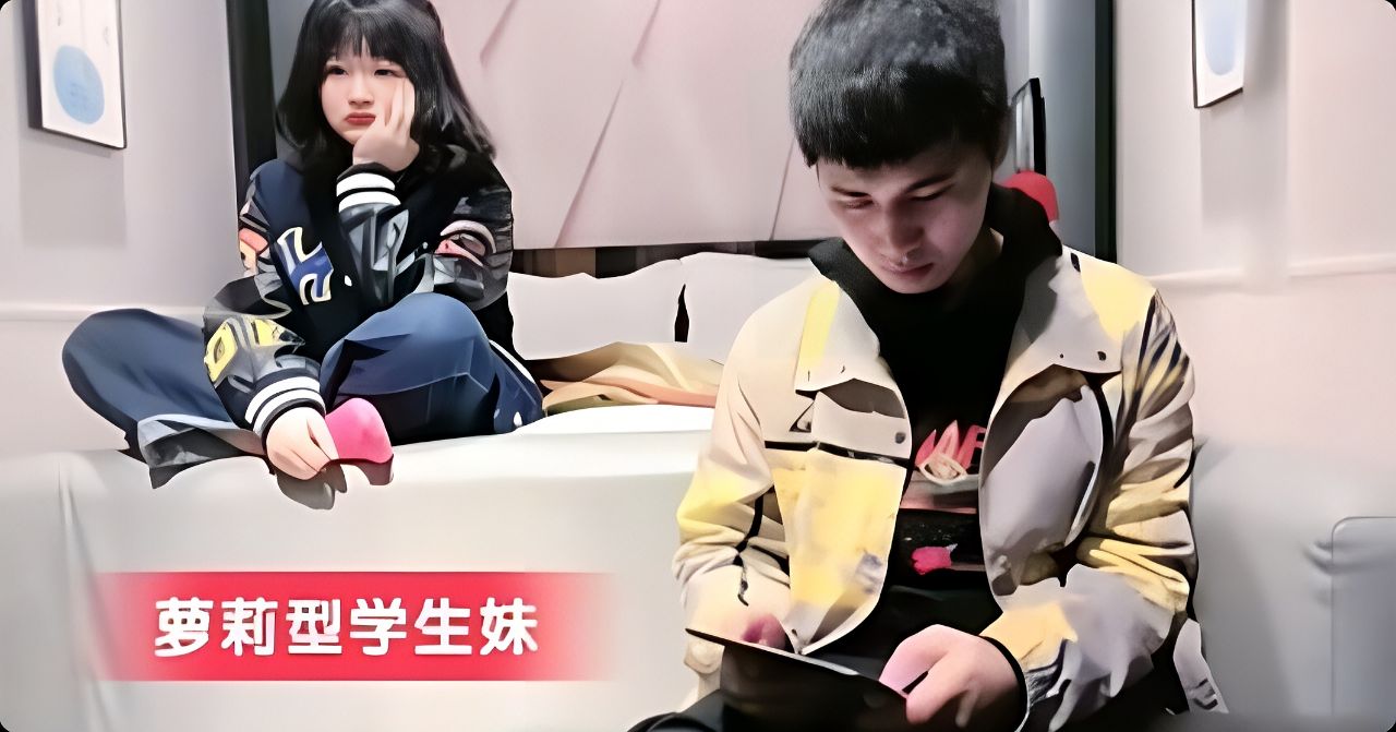 勾搭良家小姑娘，萝莉型学生妹！